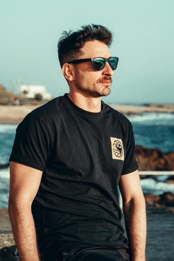 Raie côté homme : quelles morphologies mettent en valeur cette coupe ?